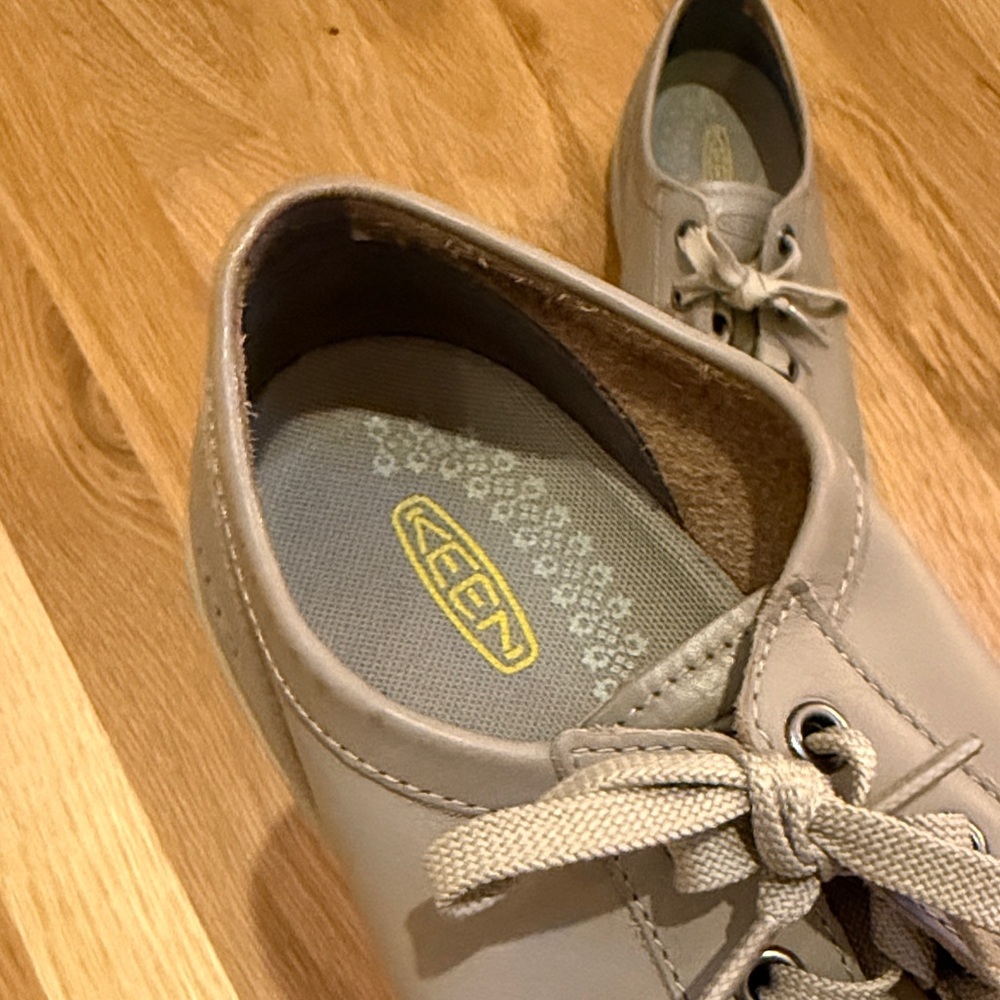 Keen Women's Taupe Lace-Up Sneakers - Picture 2 of 6